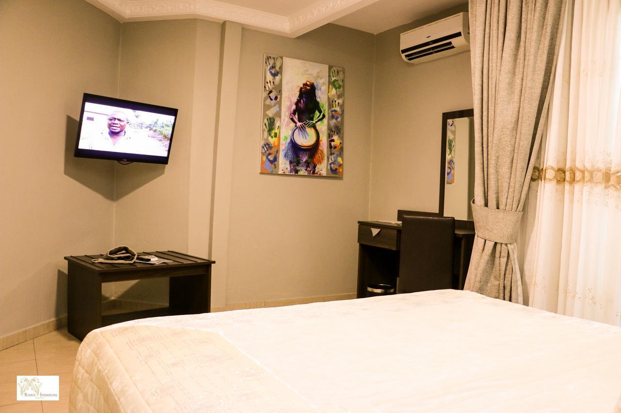 Noubou International Hotel Douala Exteriér fotografie