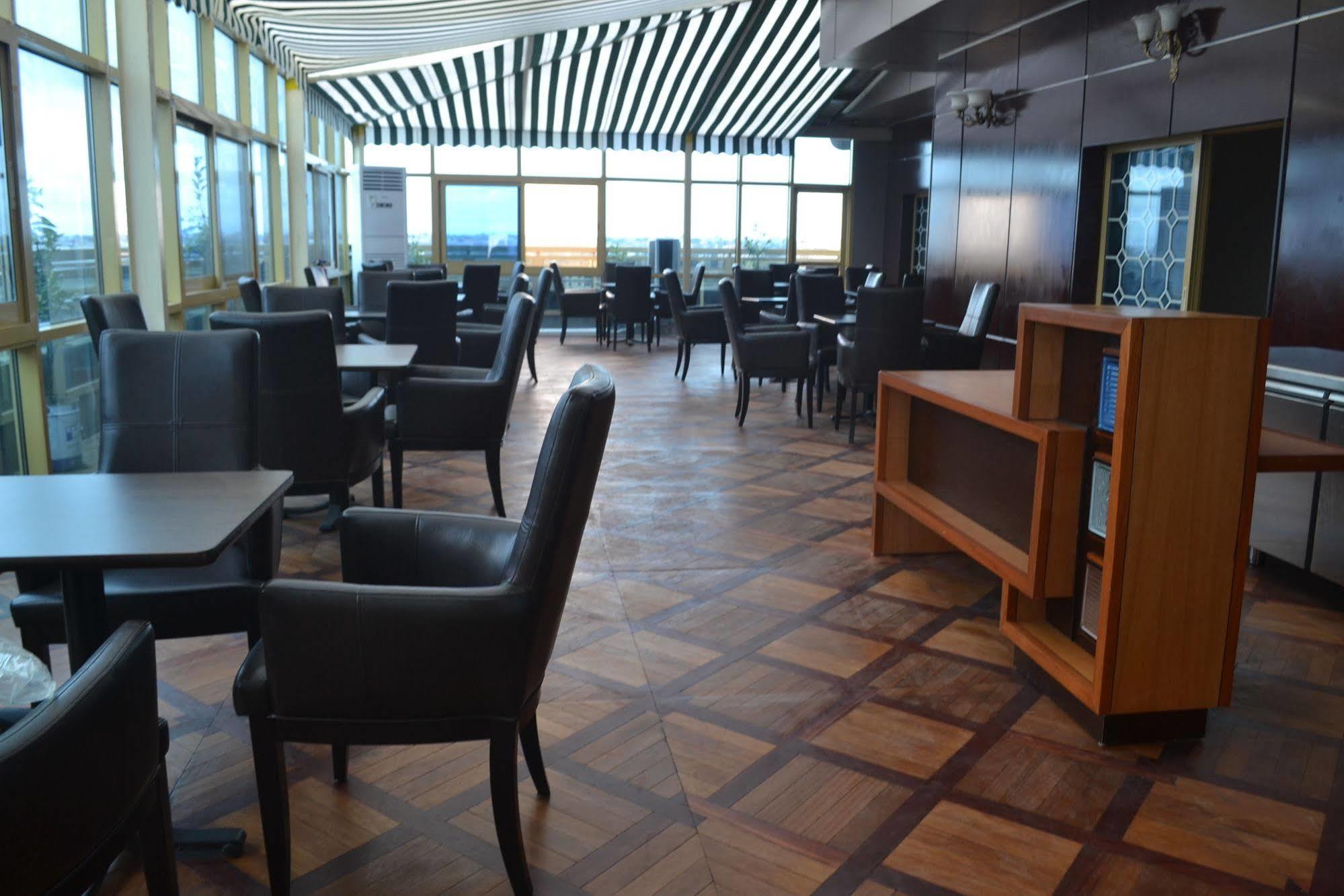 Noubou International Hotel Douala Exteriér fotografie