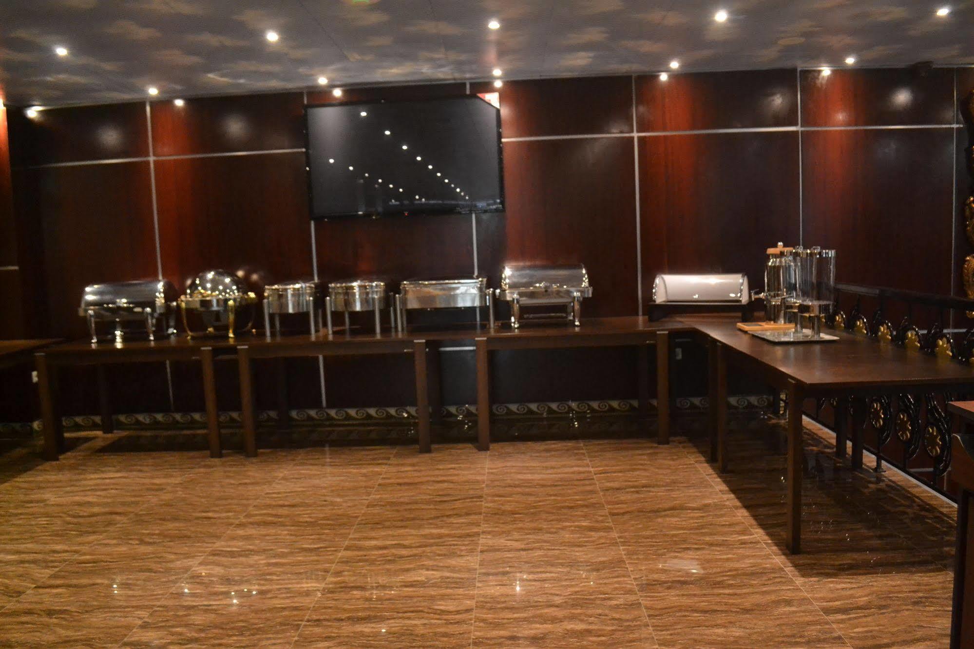 Noubou International Hotel Douala Exteriér fotografie