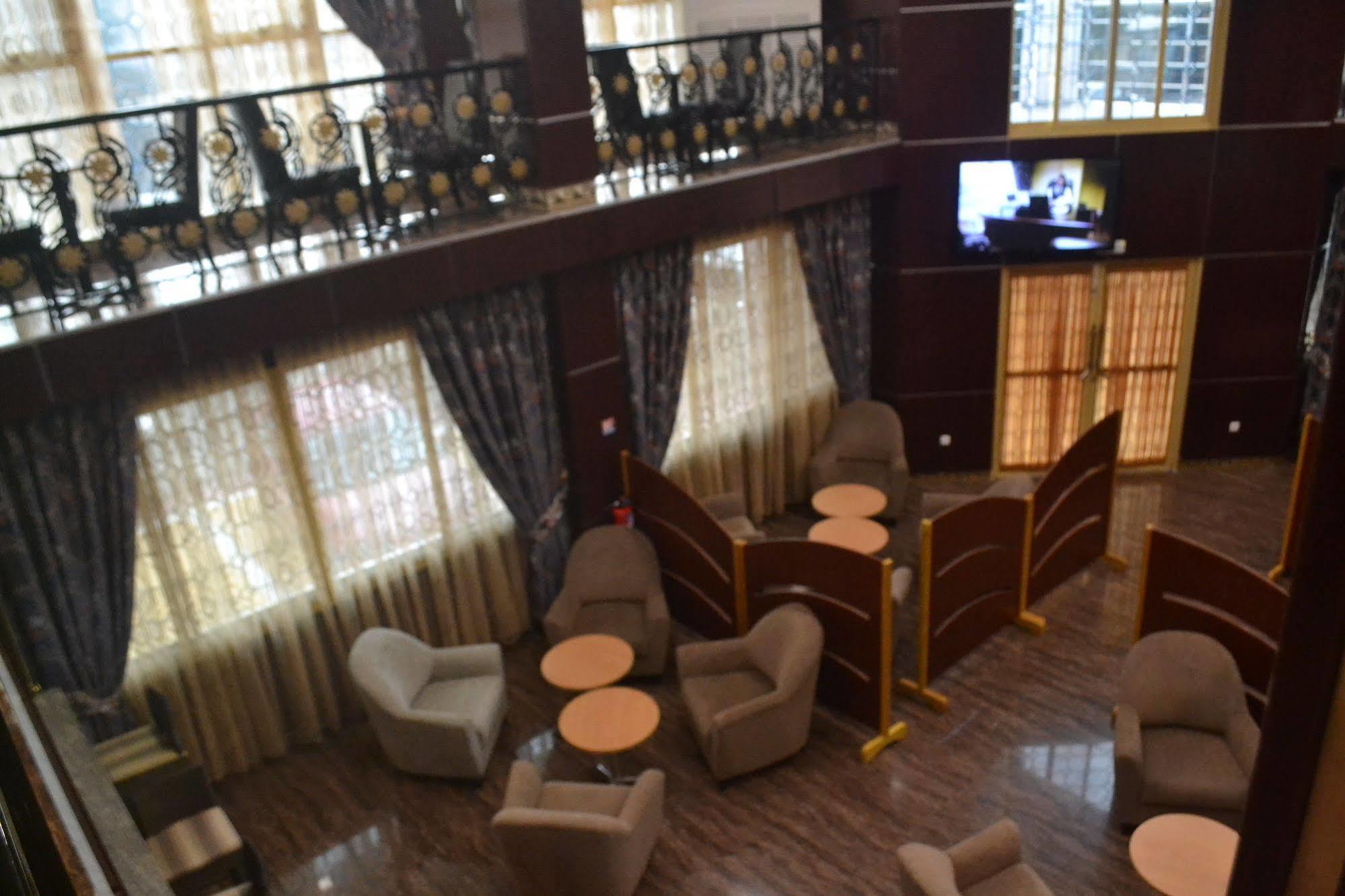 Noubou International Hotel Douala Exteriér fotografie